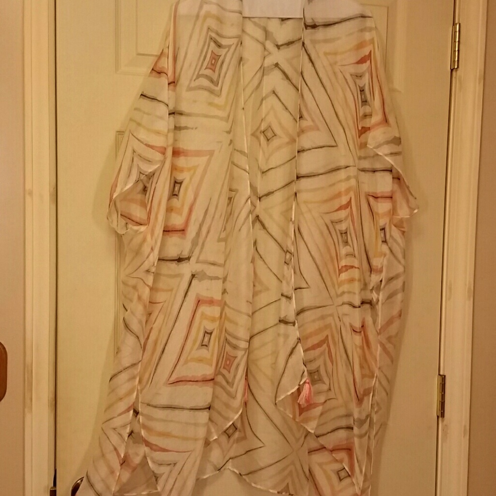 Pretty pashmina top with tassels